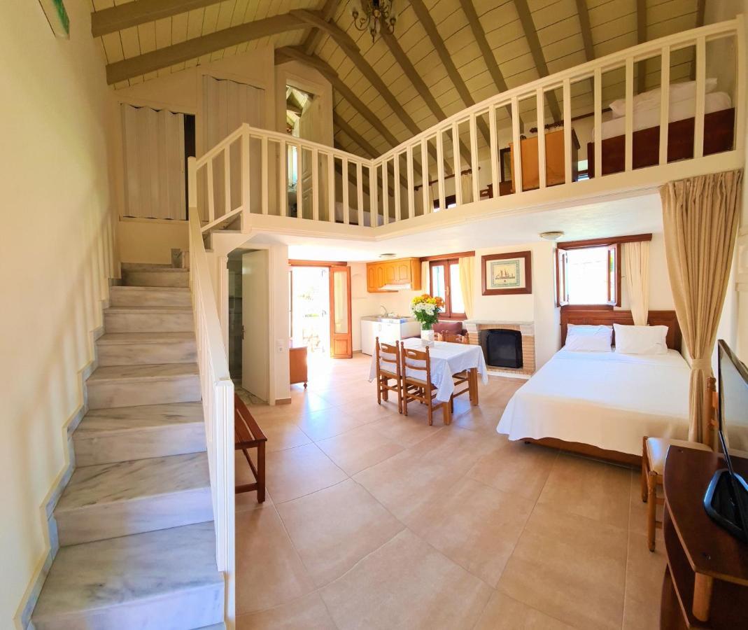 Kastro Hotel Spetses Town Bilik gambar