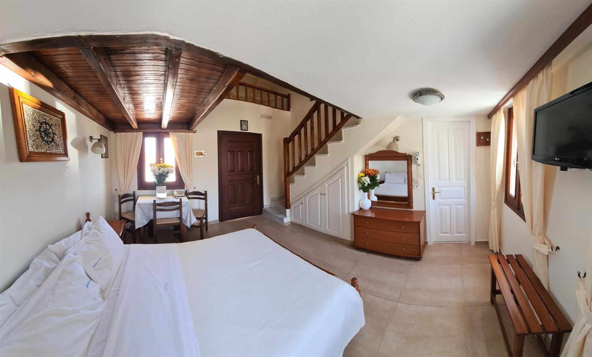 Kastro Hotel Spetses Town Bilik gambar