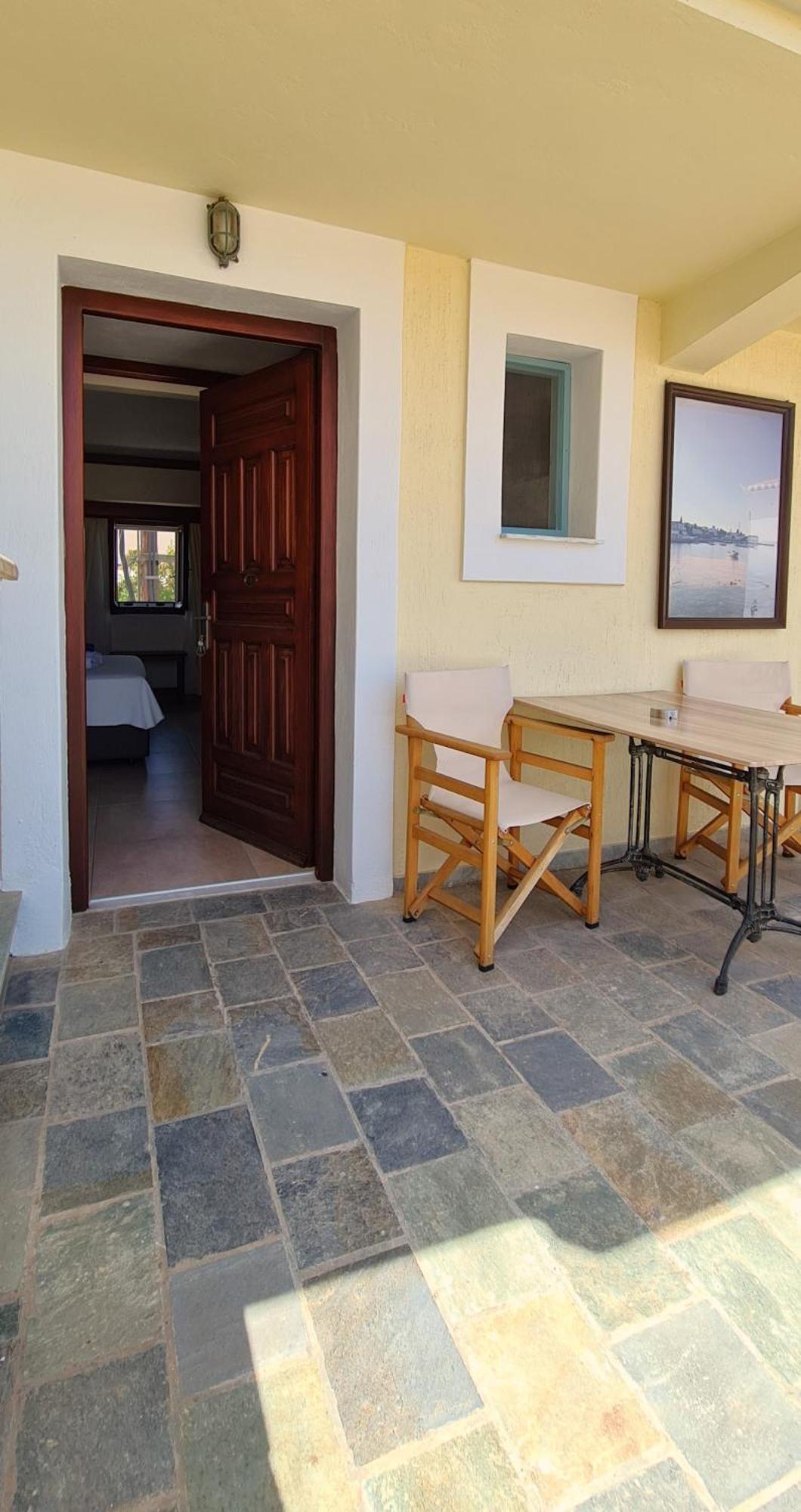 Kastro Hotel Spetses Town Bilik gambar