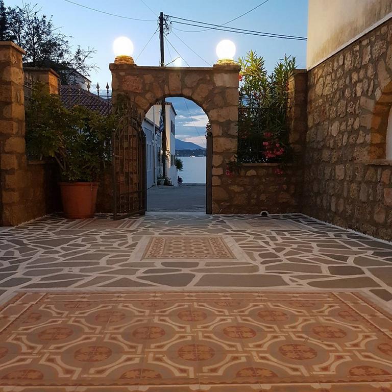 Kastro Hotel Spetses Town Luaran gambar
